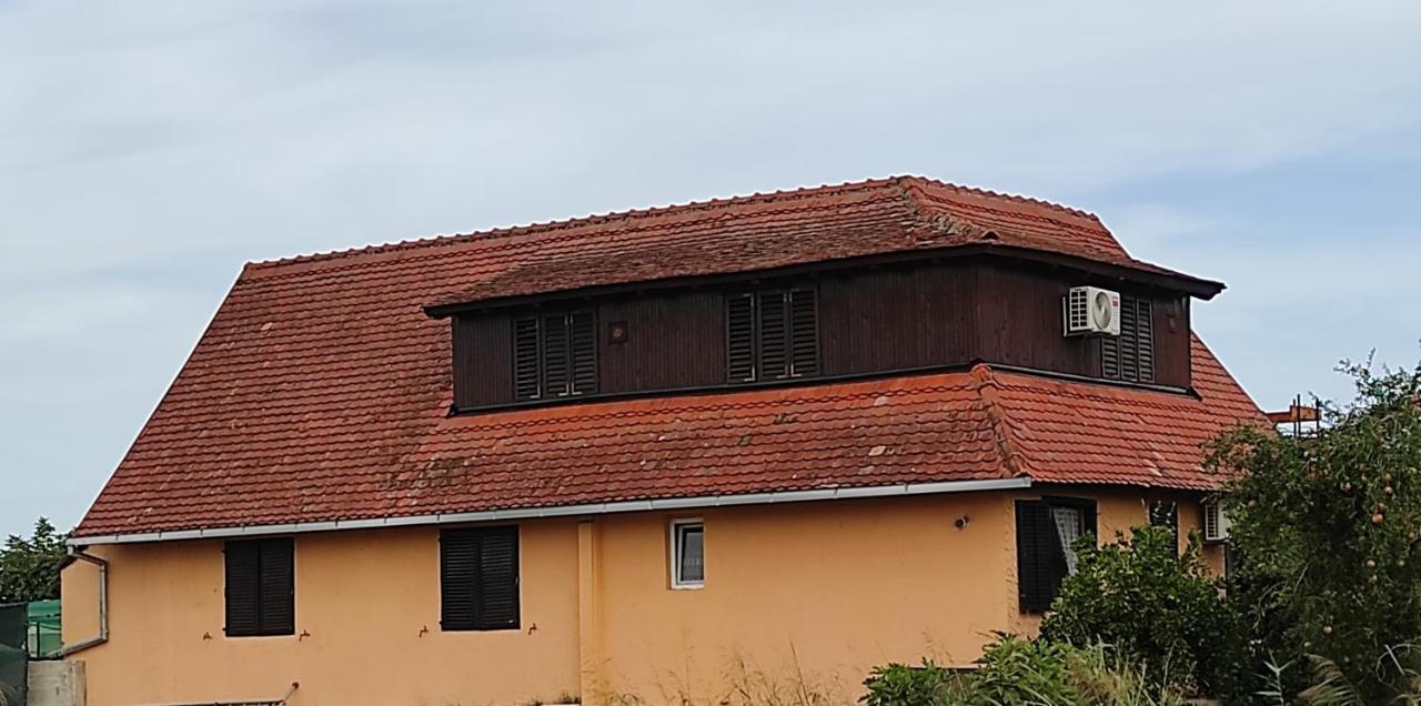 SaraP Apartment Metkovic Bagian luar foto